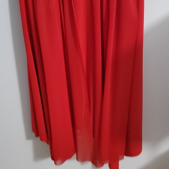 Dress - Picture 4 of 4